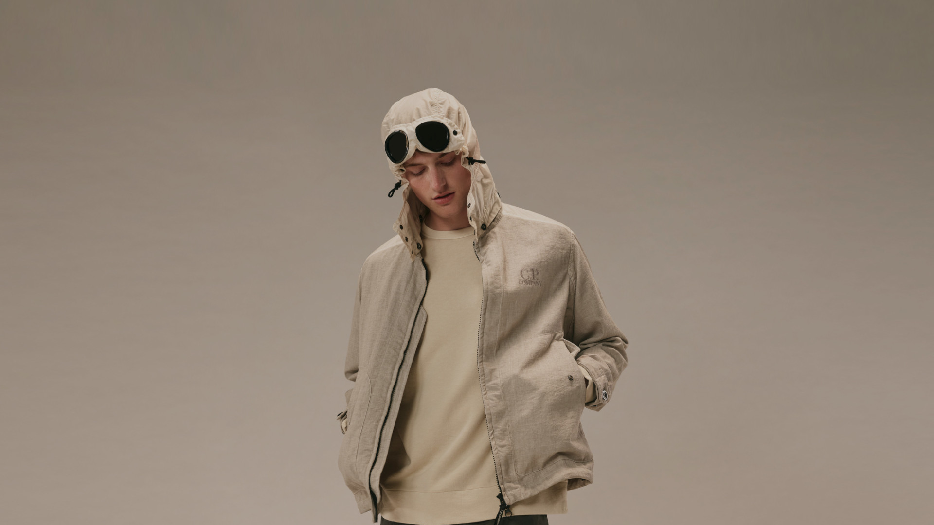 banner-desk-gogglelism-2.1