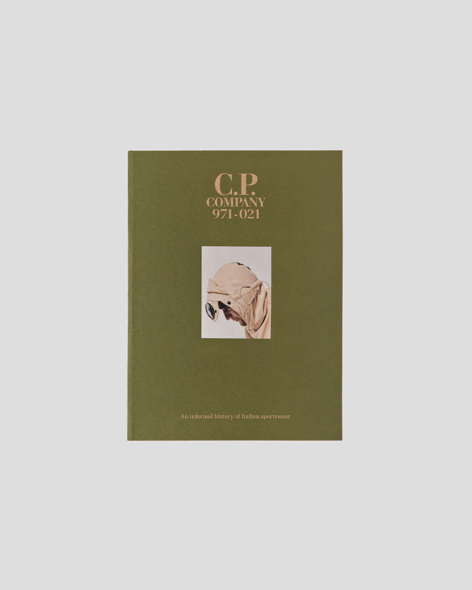 C.P. COMPANY 971-021 アーカイブブック　本 NSCPPP002BOOK50TH000.2.H1.jpg