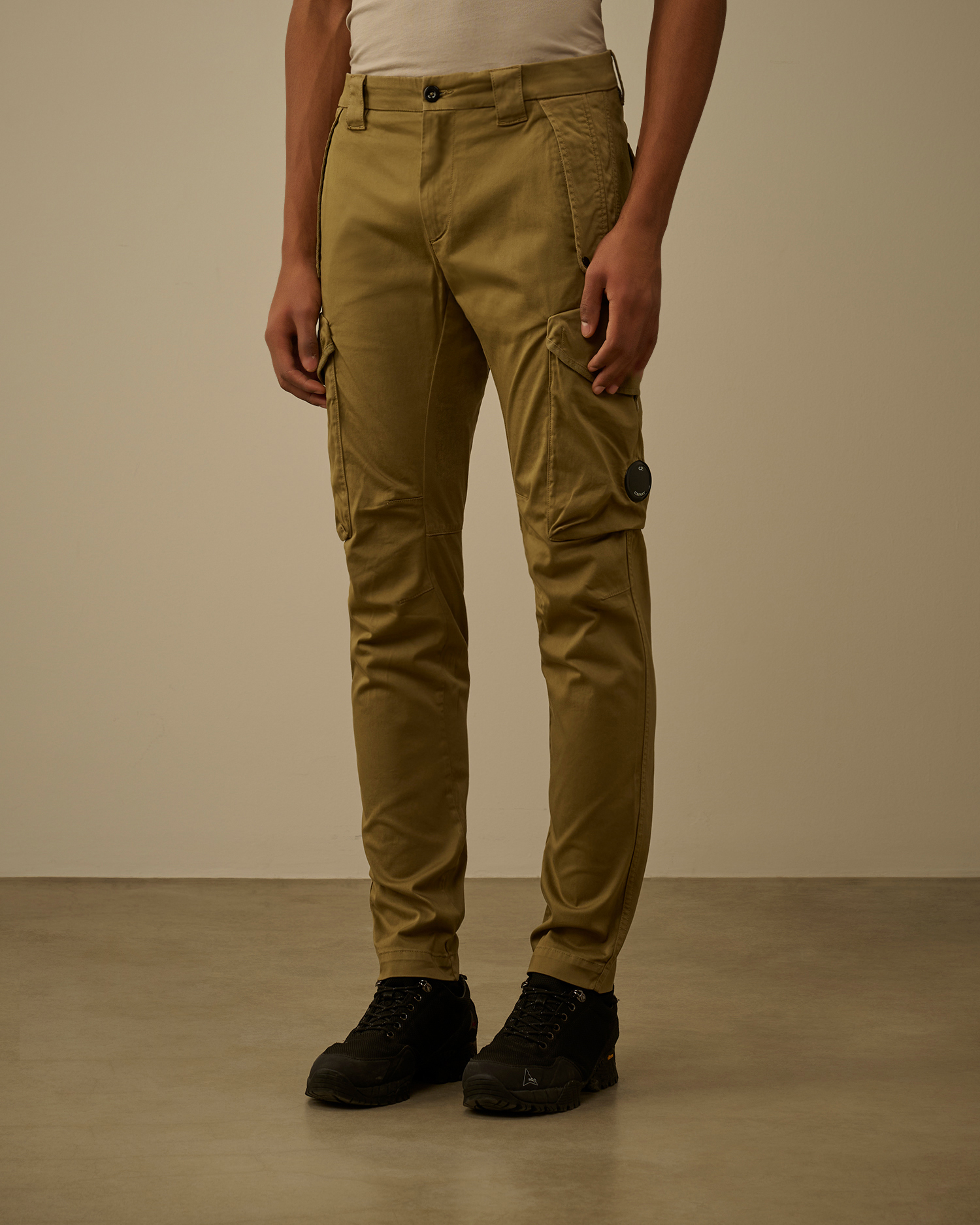 Green Stretch Sateen Ergonomic Rounded Pockets Lens Cargo Pants 