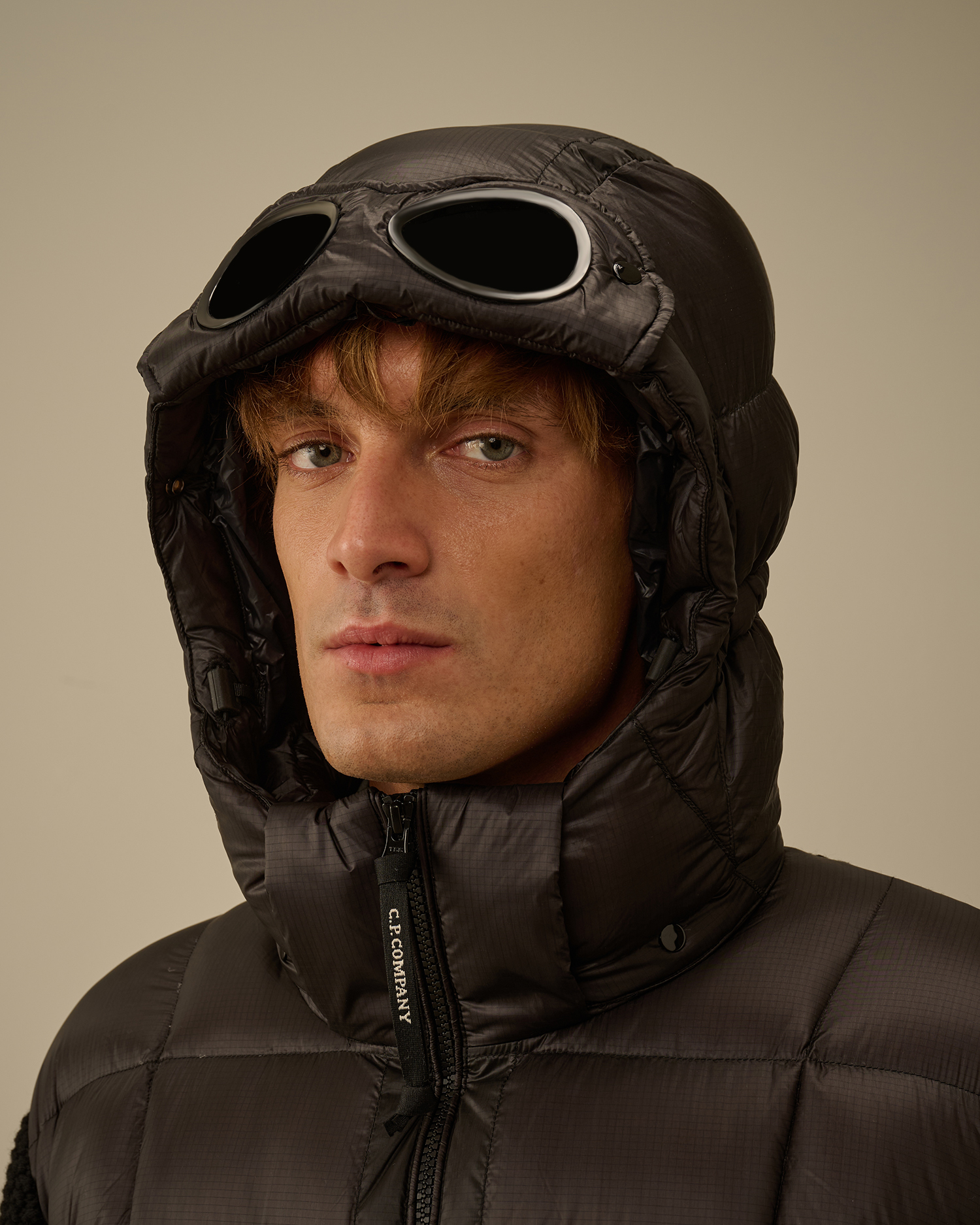 Black Extrafine Merino Wool Mixed Full Zip Goggle Sweater | CPC JP