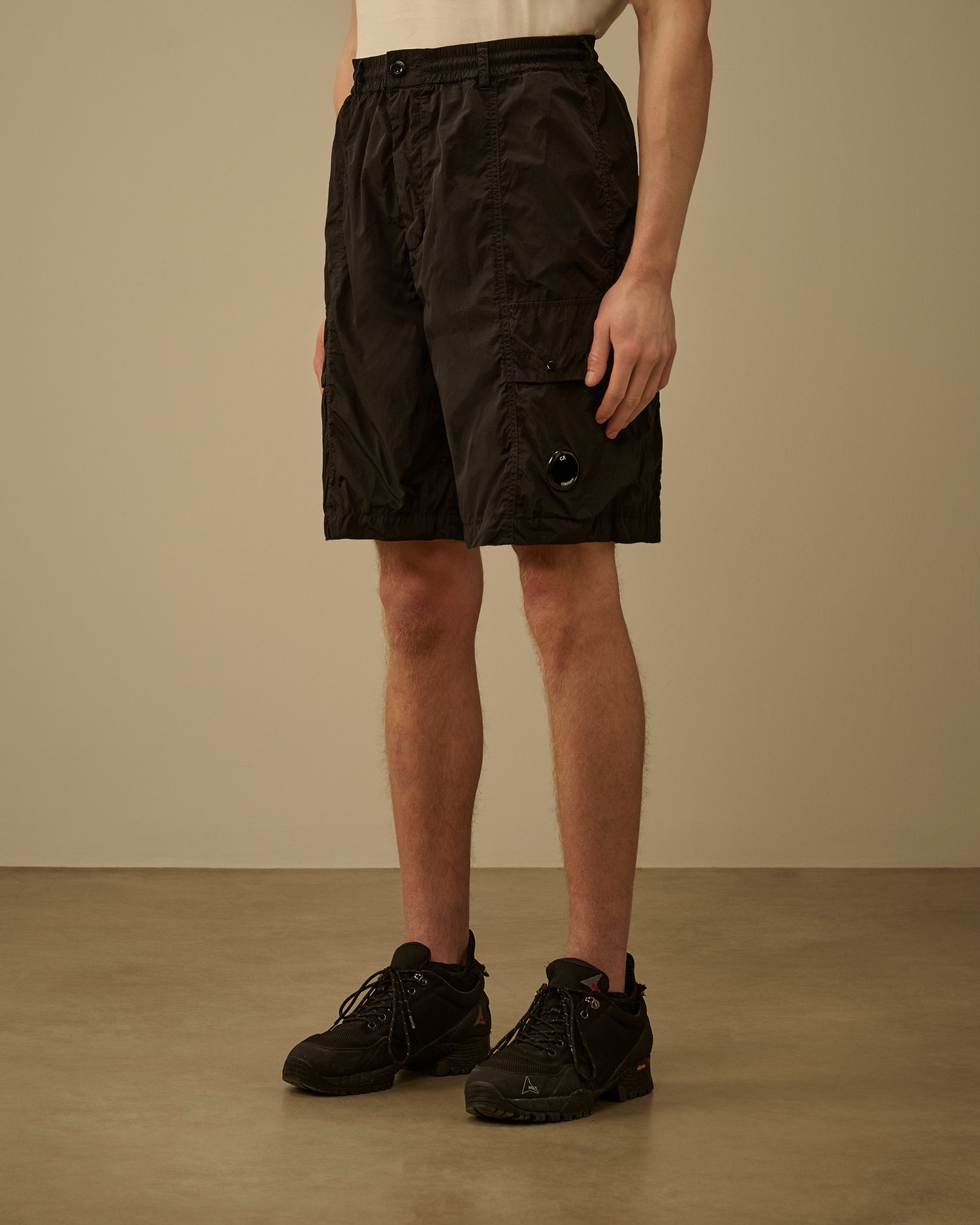 Black Chrome-R Lens Boxy Cargo Shorts | CPC USCA Online Store