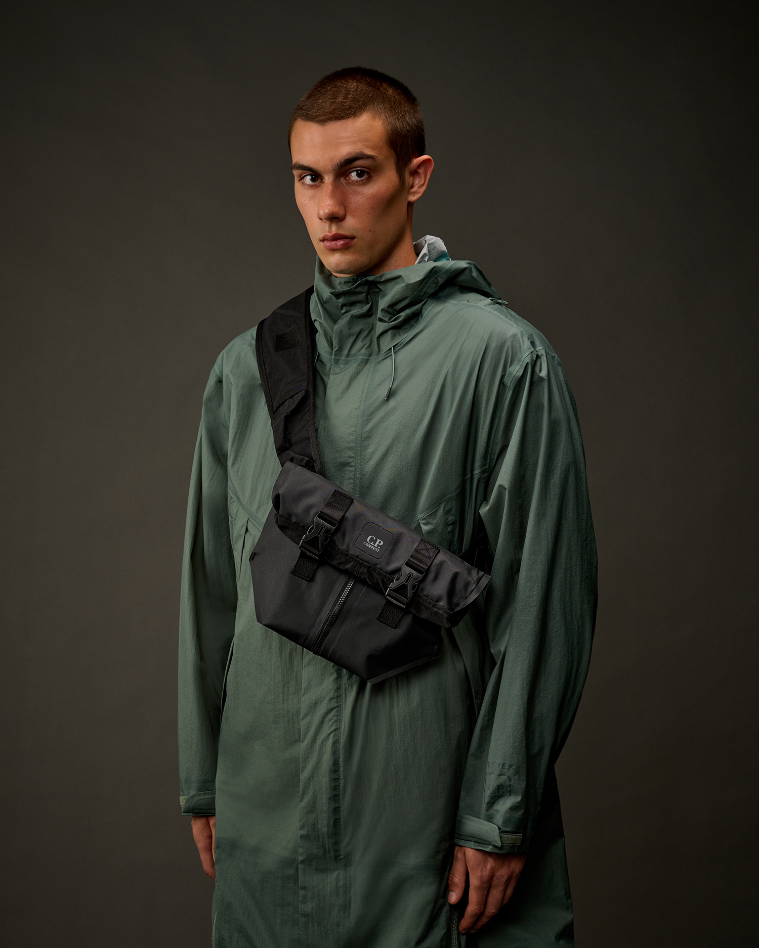 cp company metropolis リュック Black Metropolis Series Rubber Reps Mixed Transformable Bag | CPC