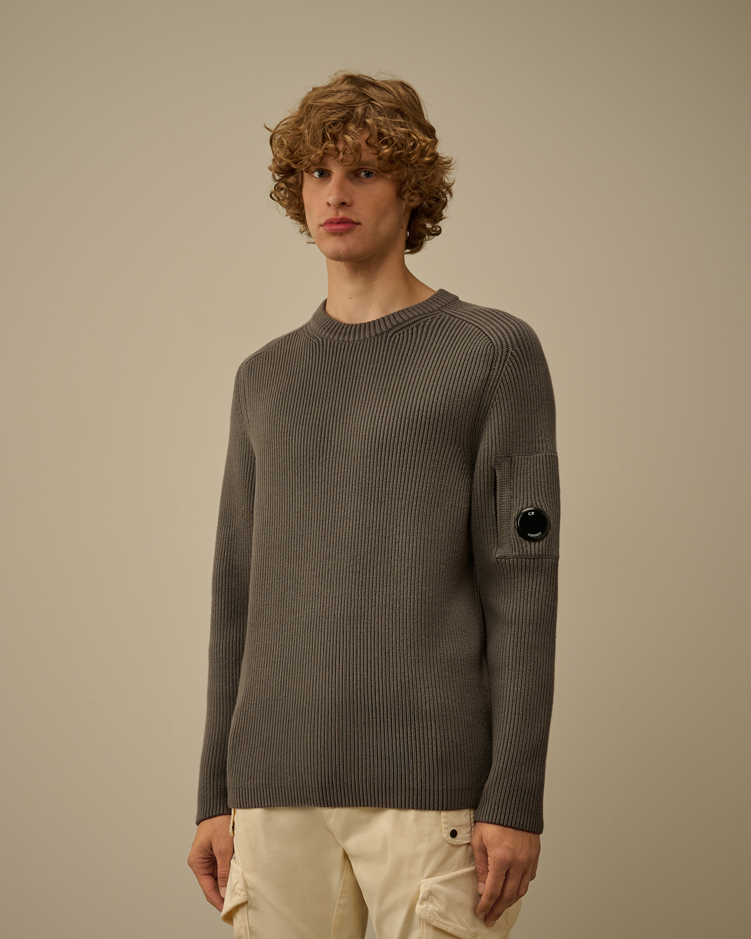 Grey Full Rib Crewneck Lens Sweater | CPC JP Online Store