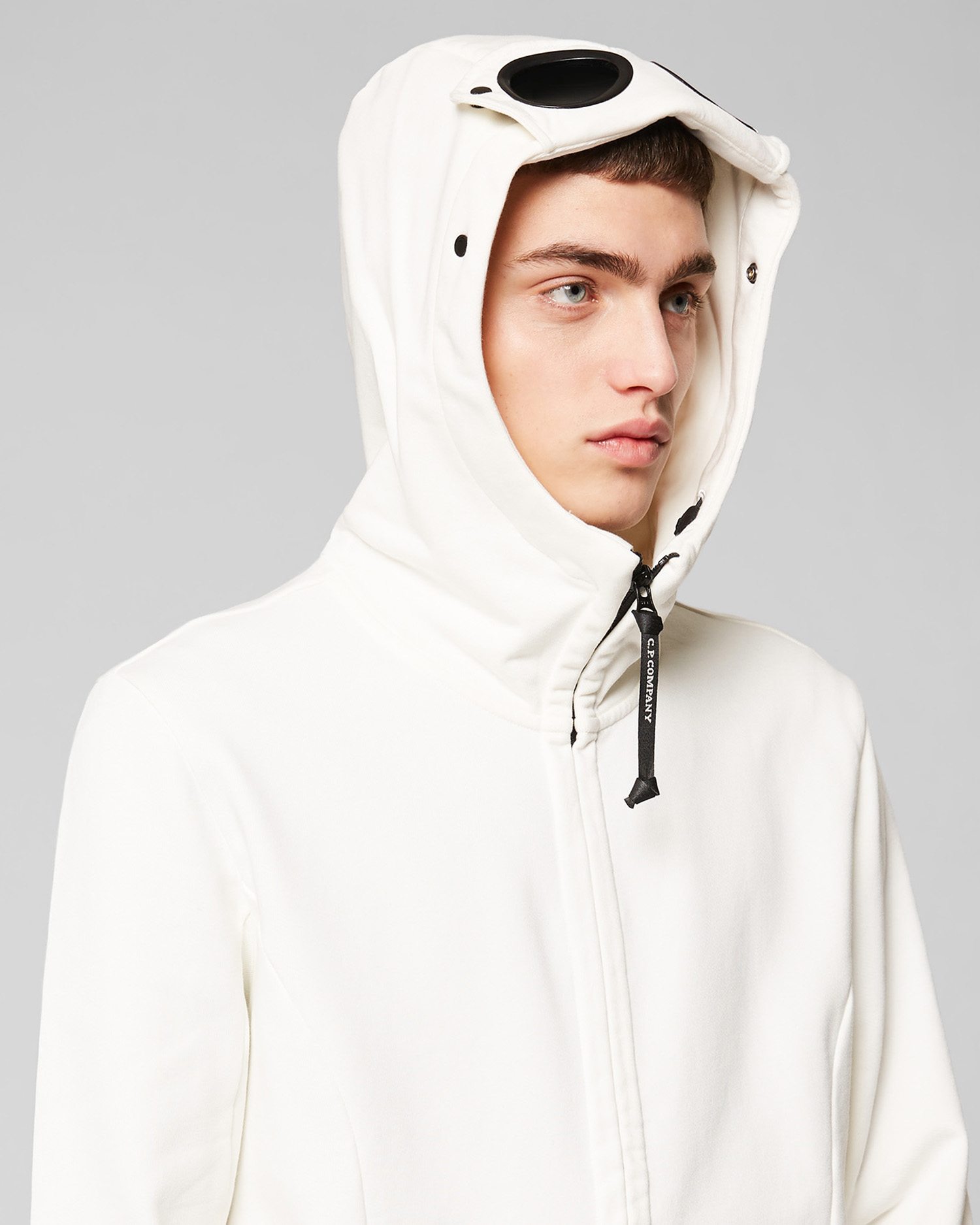 Diagonal Fleece Full-Zip Goggle Hood Sweater | C.P. Company Online Store
