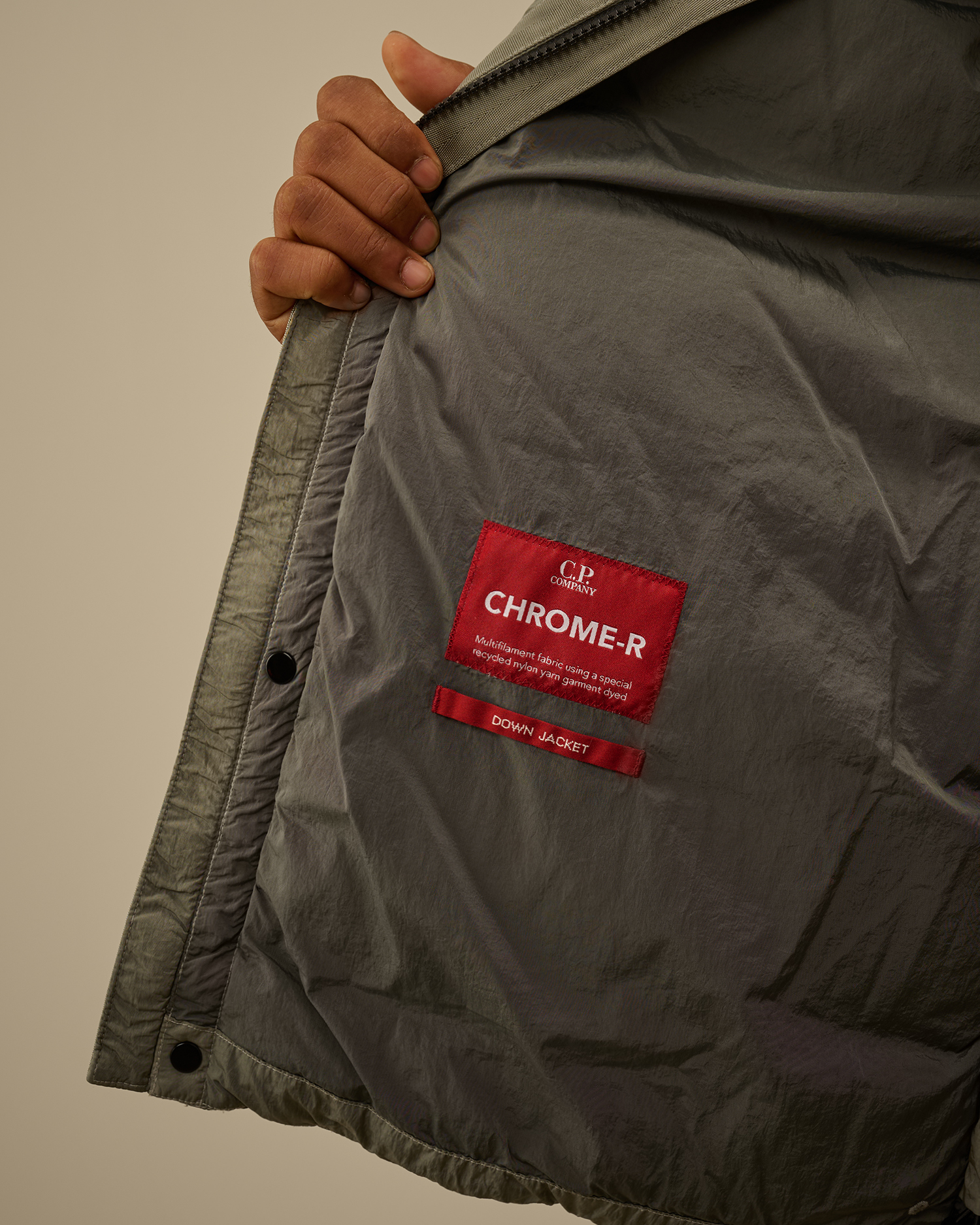 CP Company Chrome R Down Jacket ダウンジャケット Grey Chrome-R Down Jacket | CPC JP Online Store