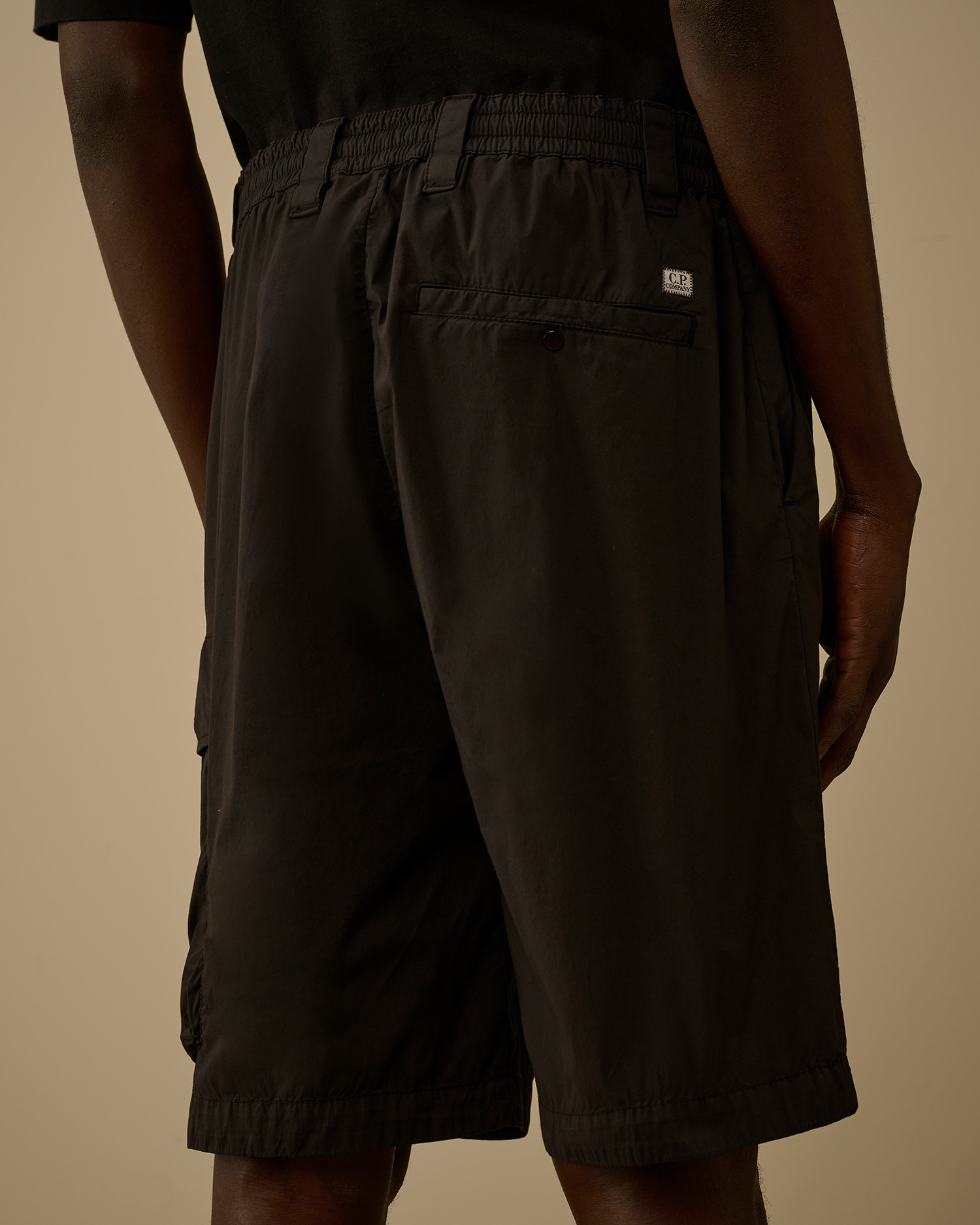 Black 50 Fili Stretch Loose Lens Cargo Shorts | CPC USCA Online Store