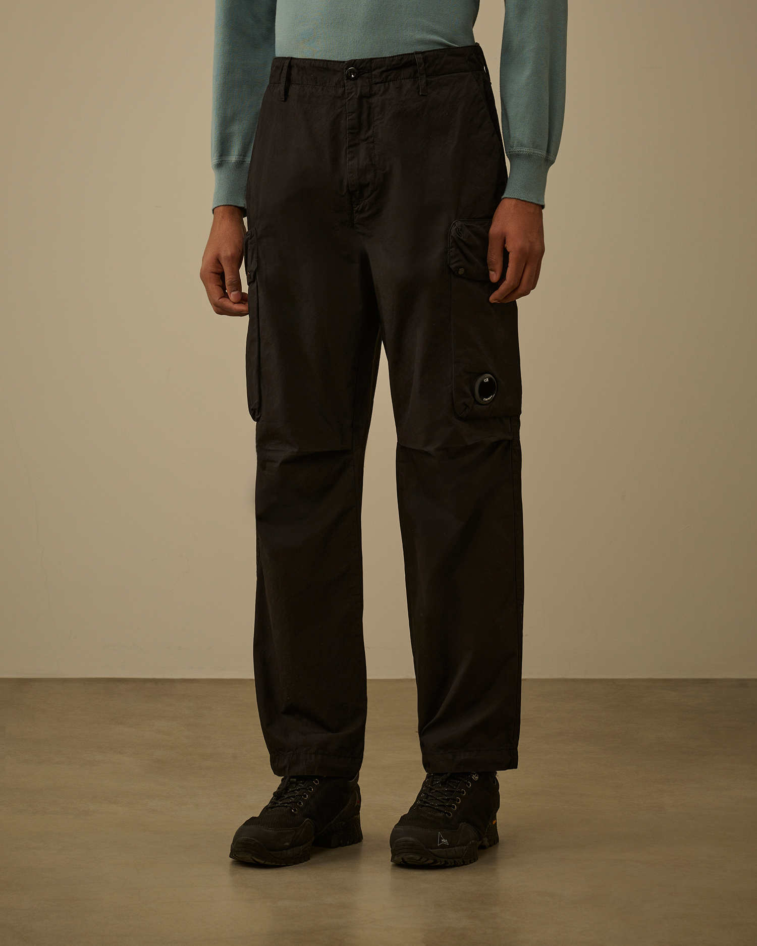 Black Micro-Reps Boxy Cargo Lens Pants | CPC USCA Online Store