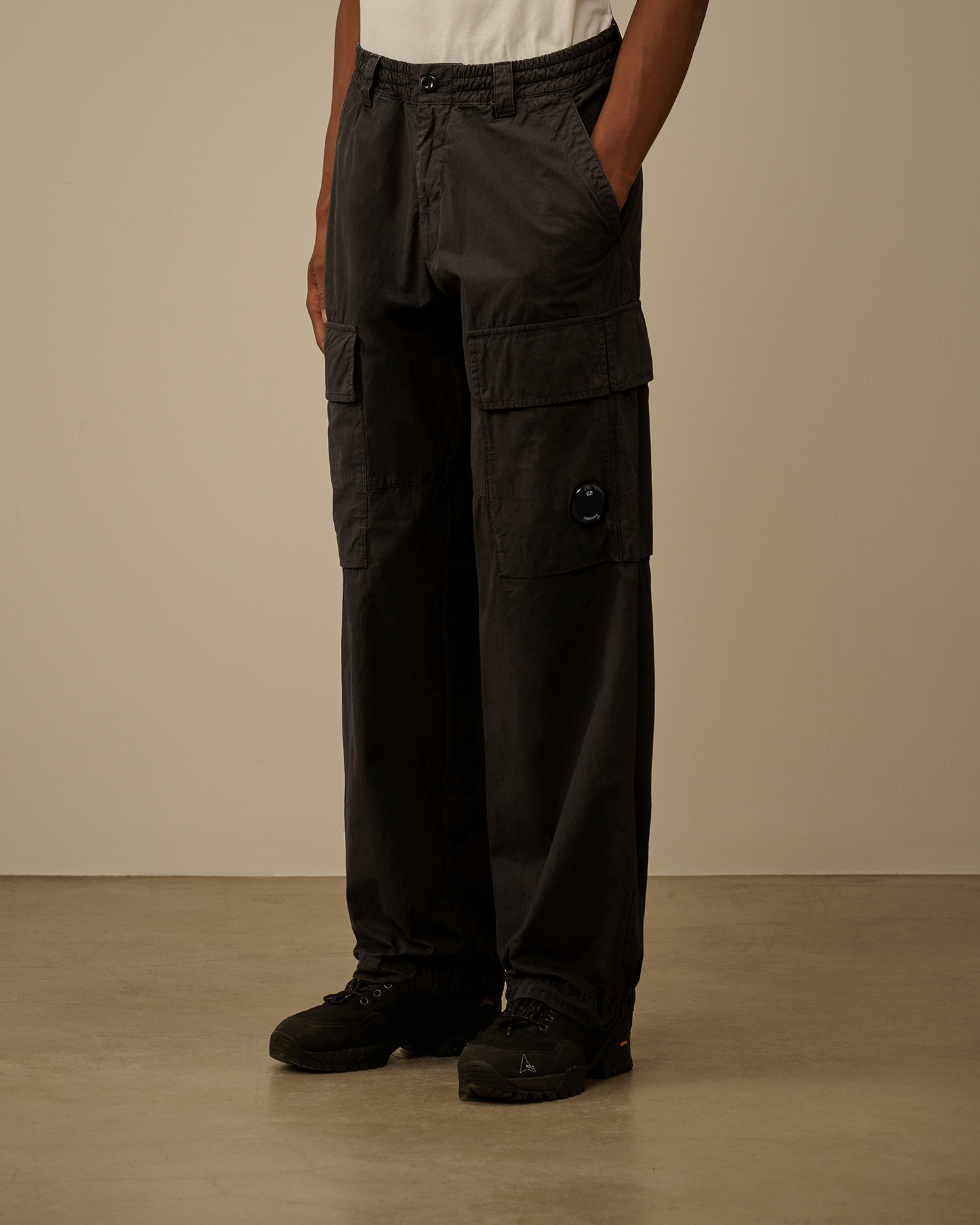 ロジック CARGO PANTS カーゴパンツ M ジップ ミリタリー 黒 Black Microreps Boxy Cargo Pants | CPC JP Online Store
