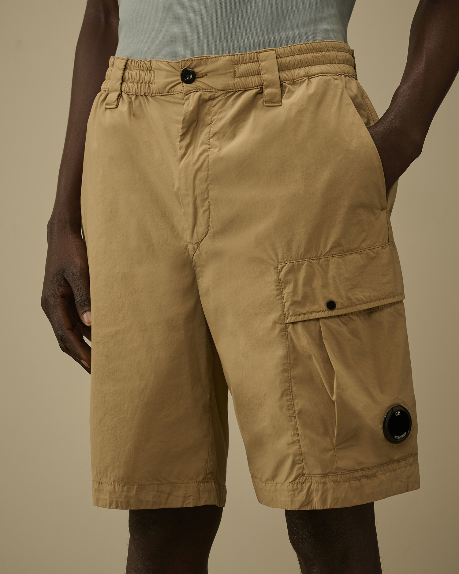 Beige 50 Fili Stretch Loose Lens Cargo Shorts | CPC USCA Online Store