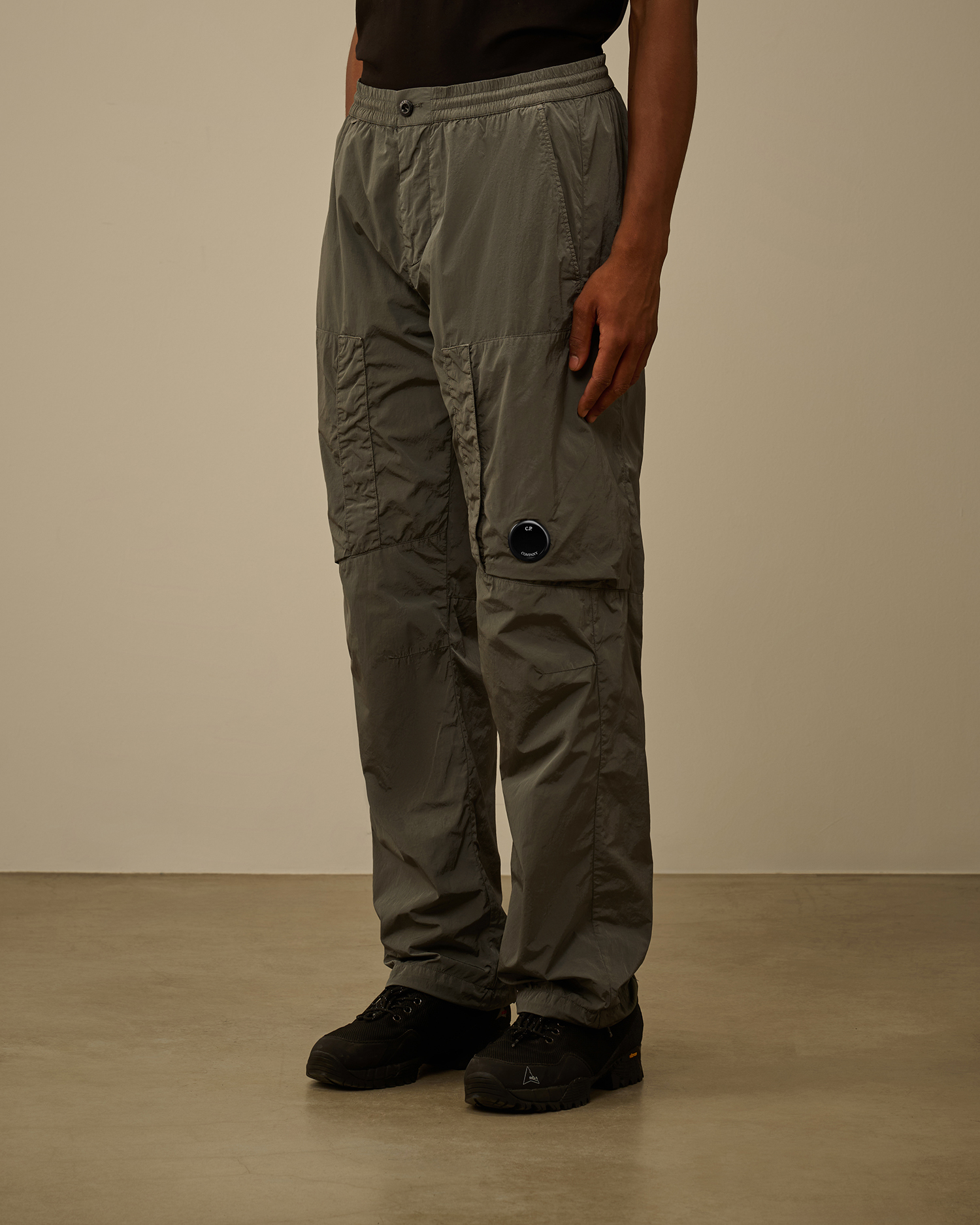 Chrome-R Lens Cargo Pants | CPC JP Online Store
