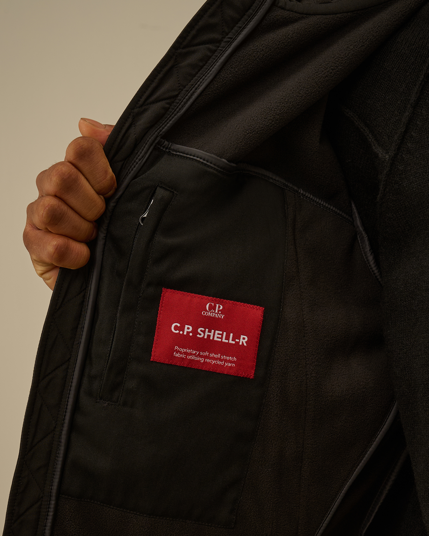 色*パ様 Cp Company Shell R 国内正規品ブラック C.P. COMPANY/シーピーカンパニー/C.P. Shell-R Hooded Parka Jacket(S