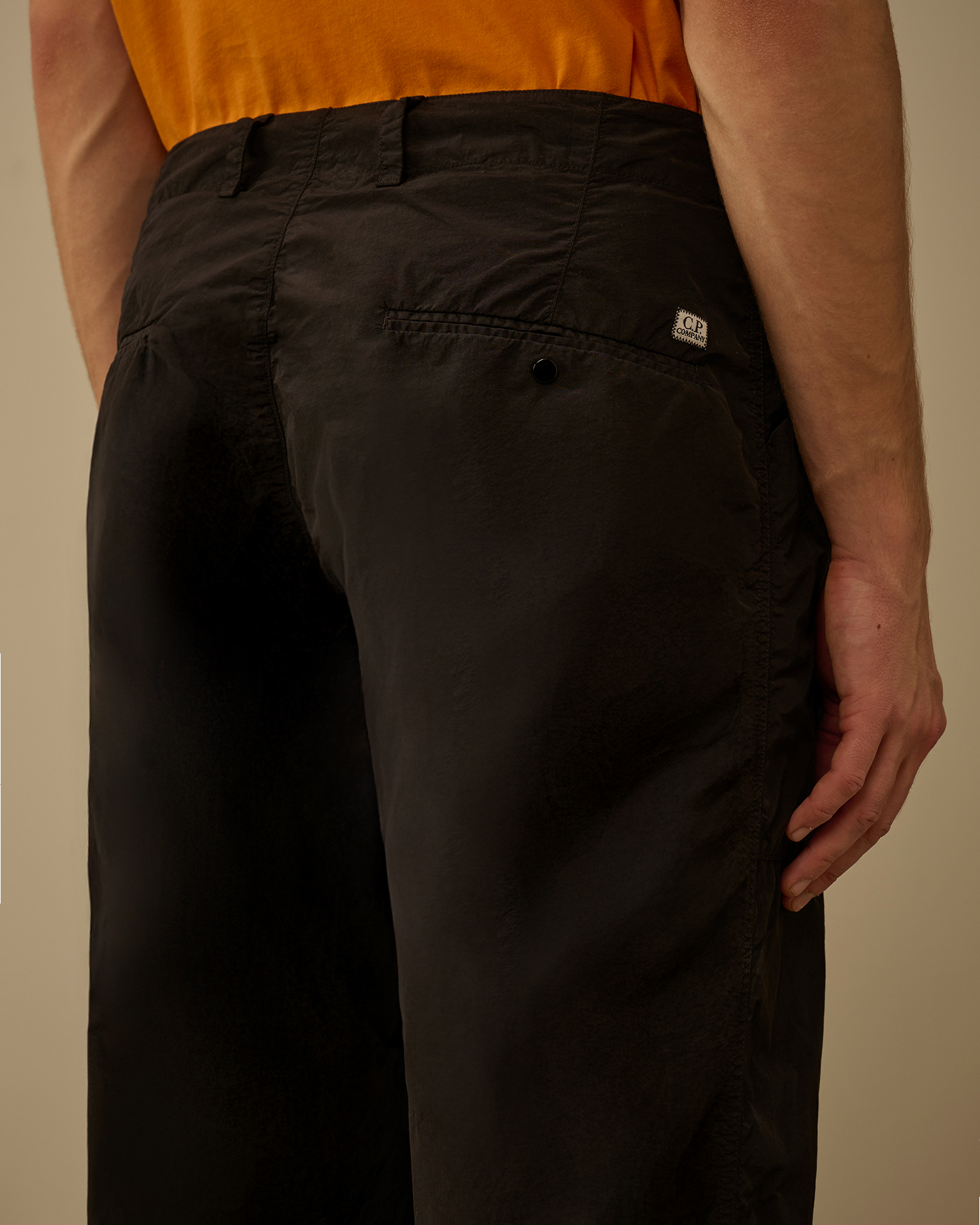 Black Flatt Nylon Loose Pants | CPC USCA Online Store