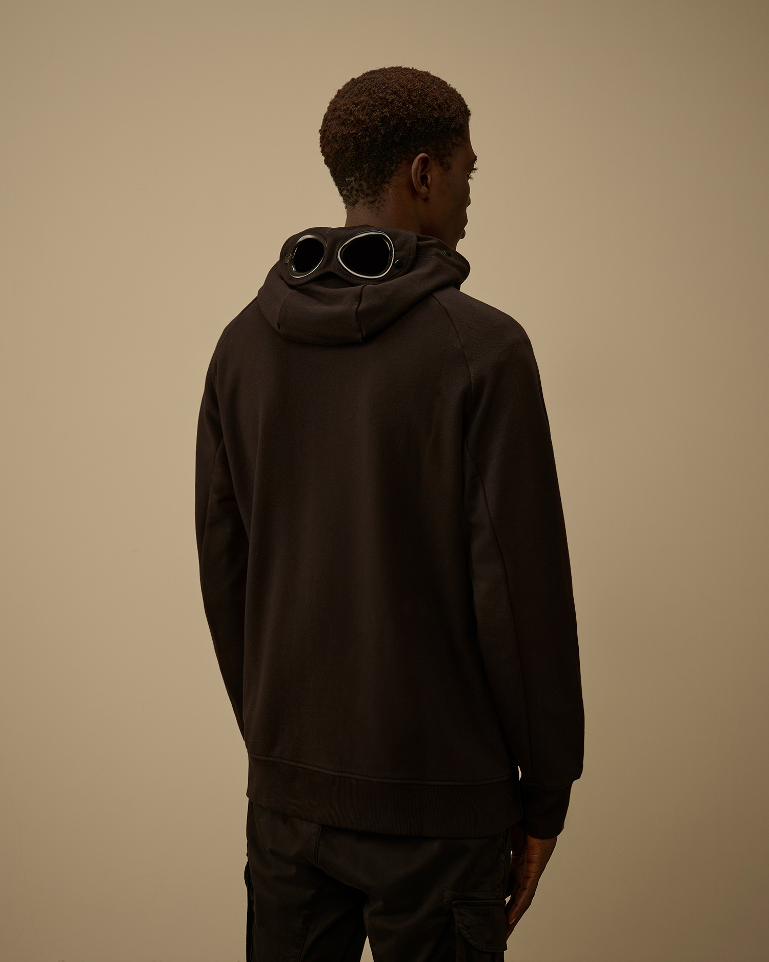 Black Diagonal Raised Fleece Goggle Sweatshirt | CPC JP Online Store