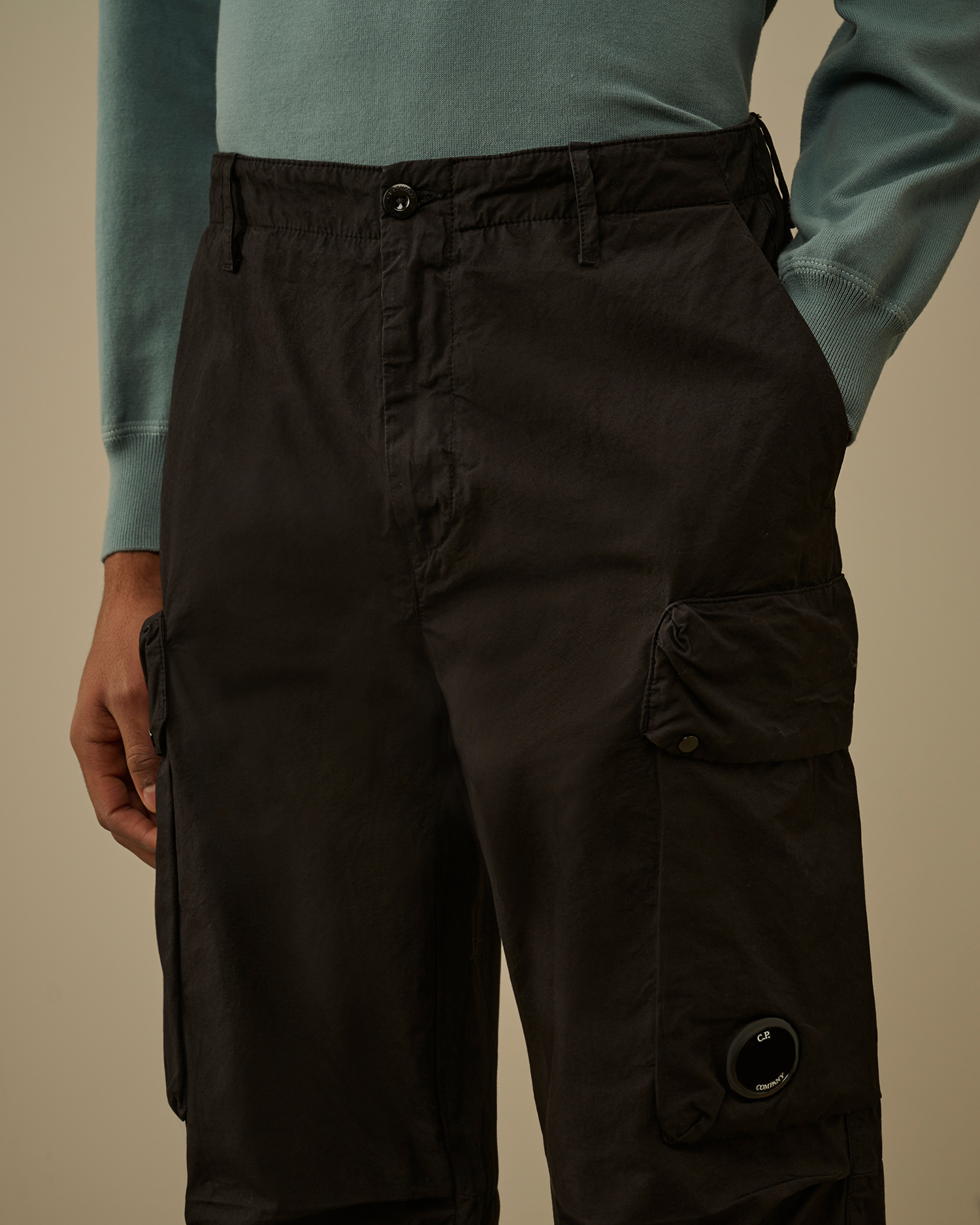 Black Micro-Reps Boxy Cargo Lens Pants | CPC USCA Online Store