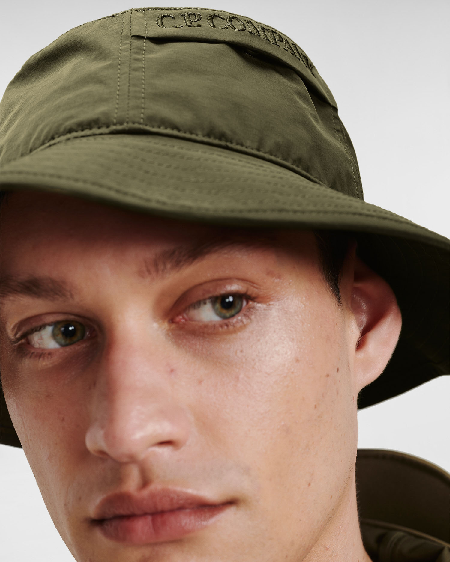 Chrome Bucket Hat | C.P. Company Online 