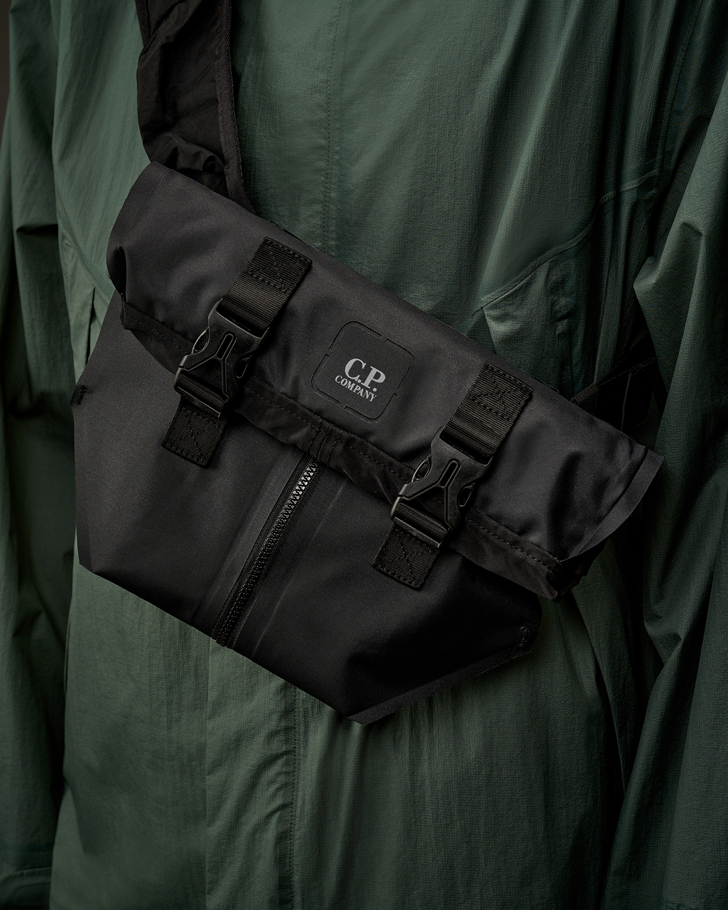 Metropolis Series Rubber Reps Mixed Transformable Bag | C.P.