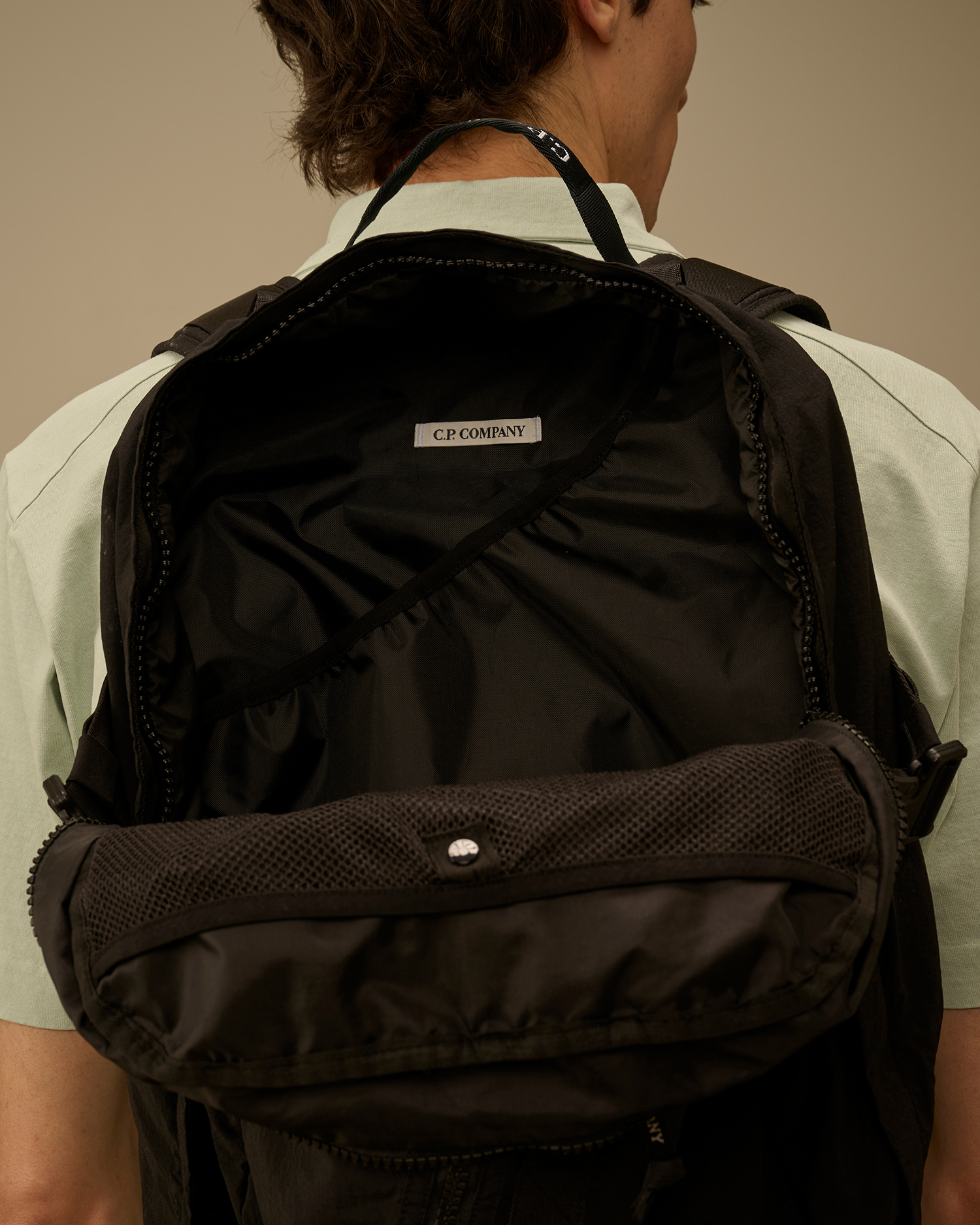 Black Plain Paper Touch Travel Bag | CPC KR Online Store