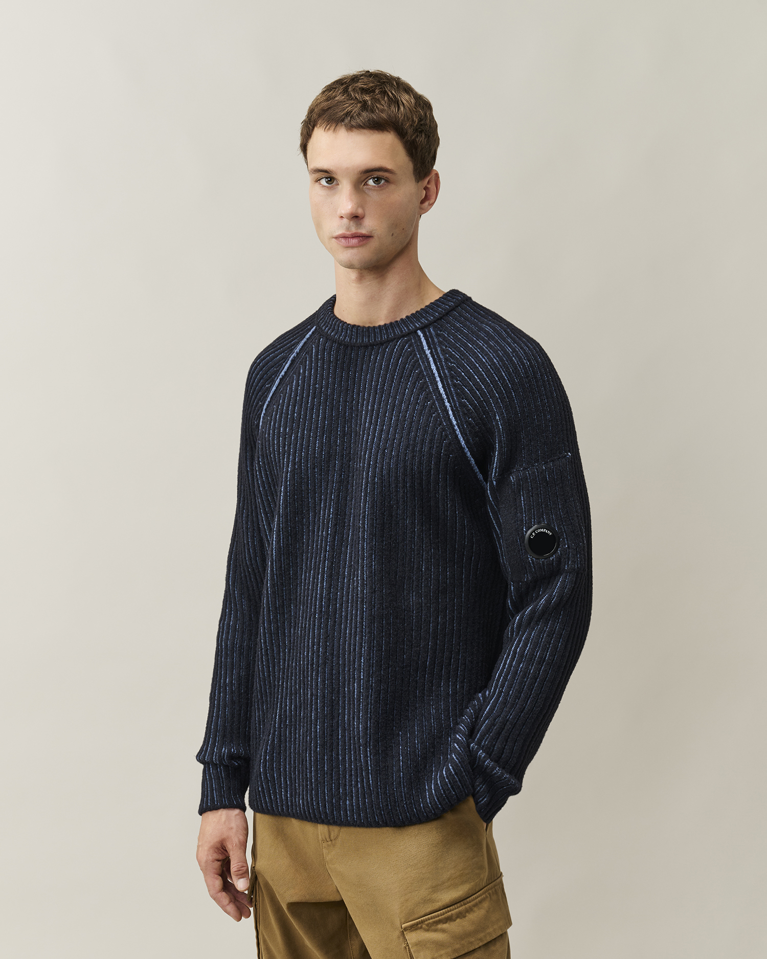 Blue Fleece Knit Lens Crewneck Sweater | CPC JP Online Store