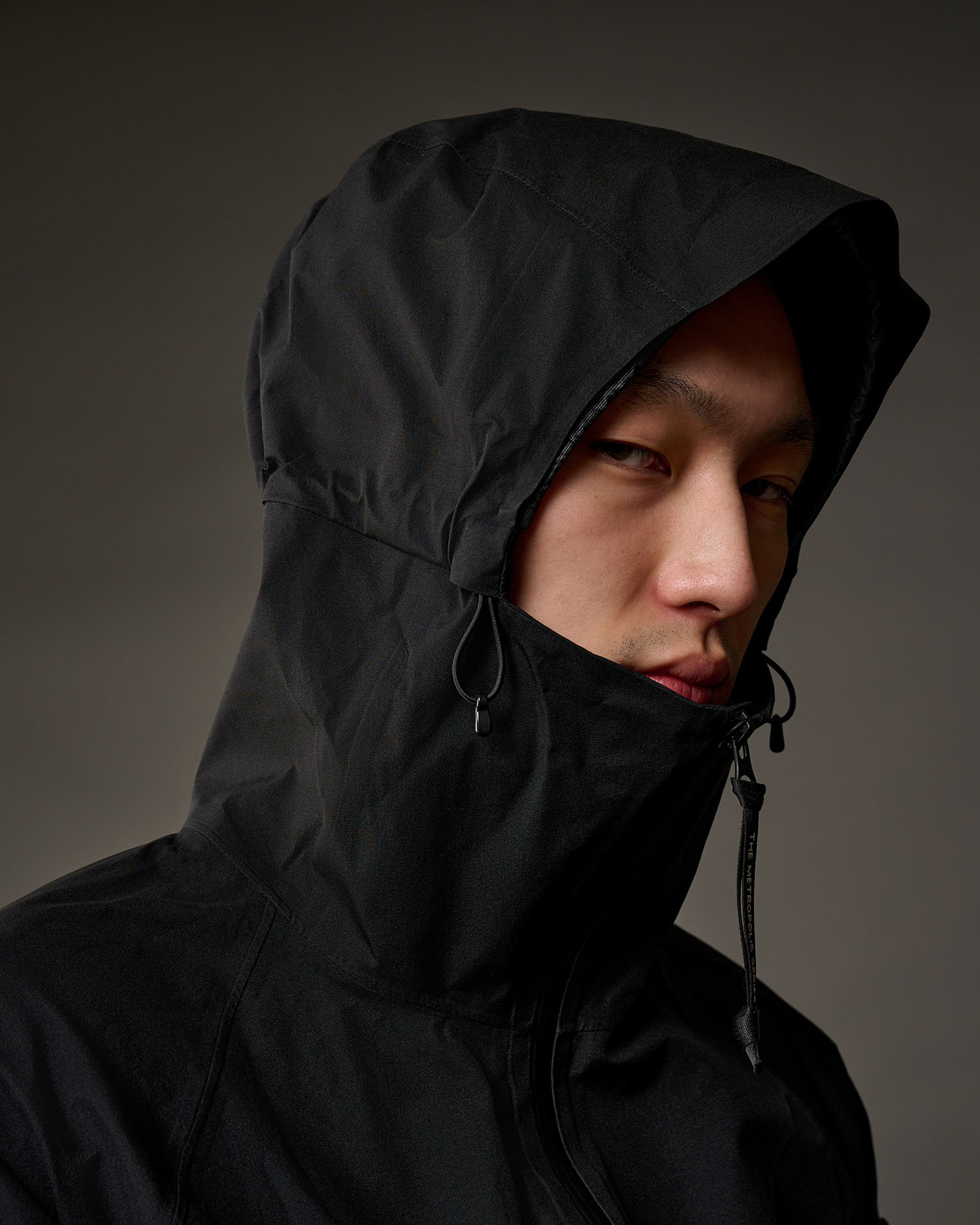 Metropolis Series GORE-TEX INFINIUM™ Hooded (Medium) Jacket