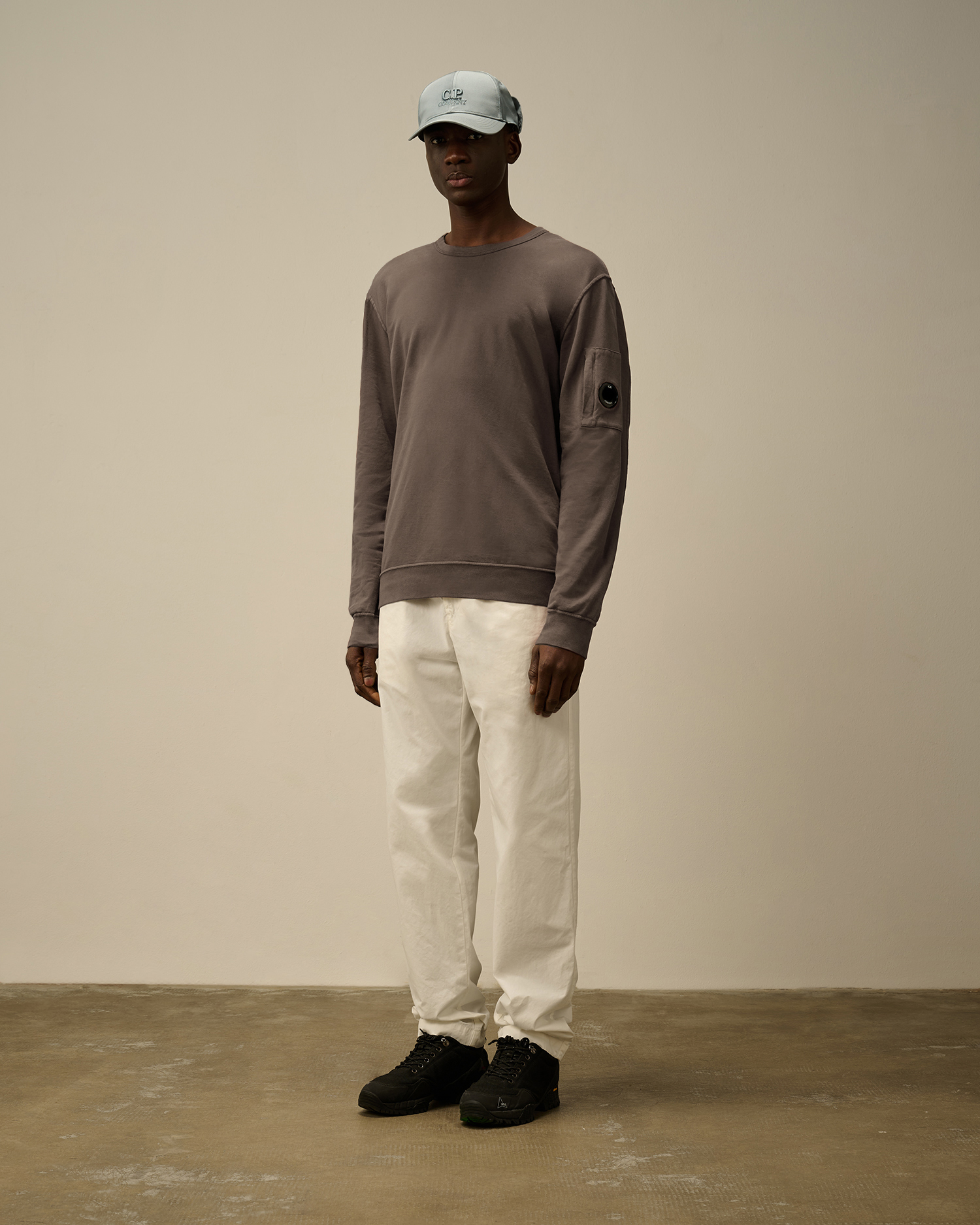 Grey Light Fleece Crewneck Lens Sweatshirt | CPC JP Online Store