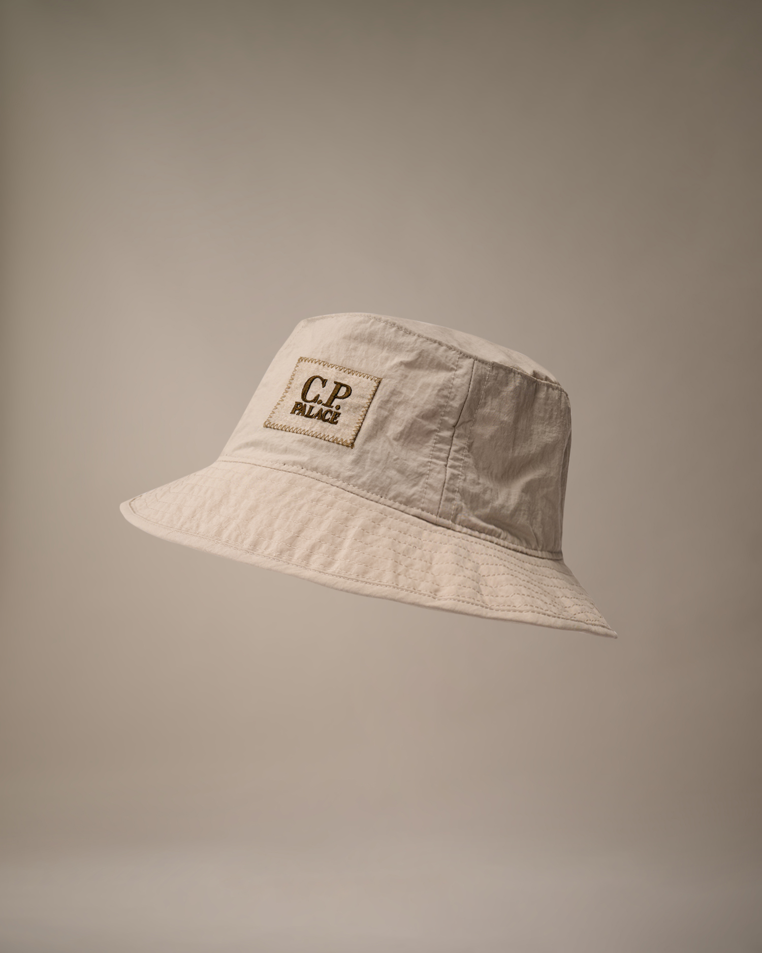 帽子 PALACE x C.P. Company Goggle Bucket Hat PALACE x C.P. Company Goggle Bucket Hat - メルカリ