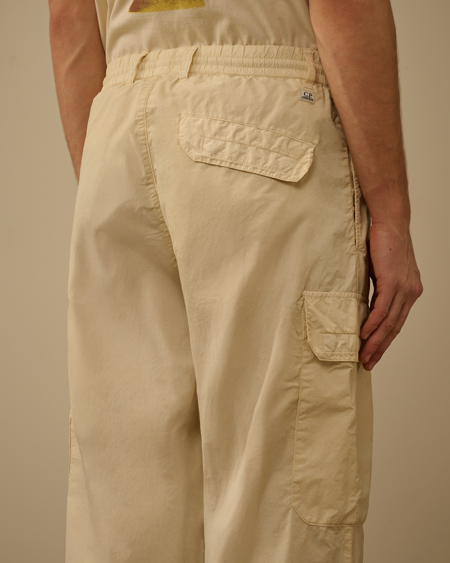 White Flatt Nylon Loose Cargo Lens Pants | CPC JP Online Store