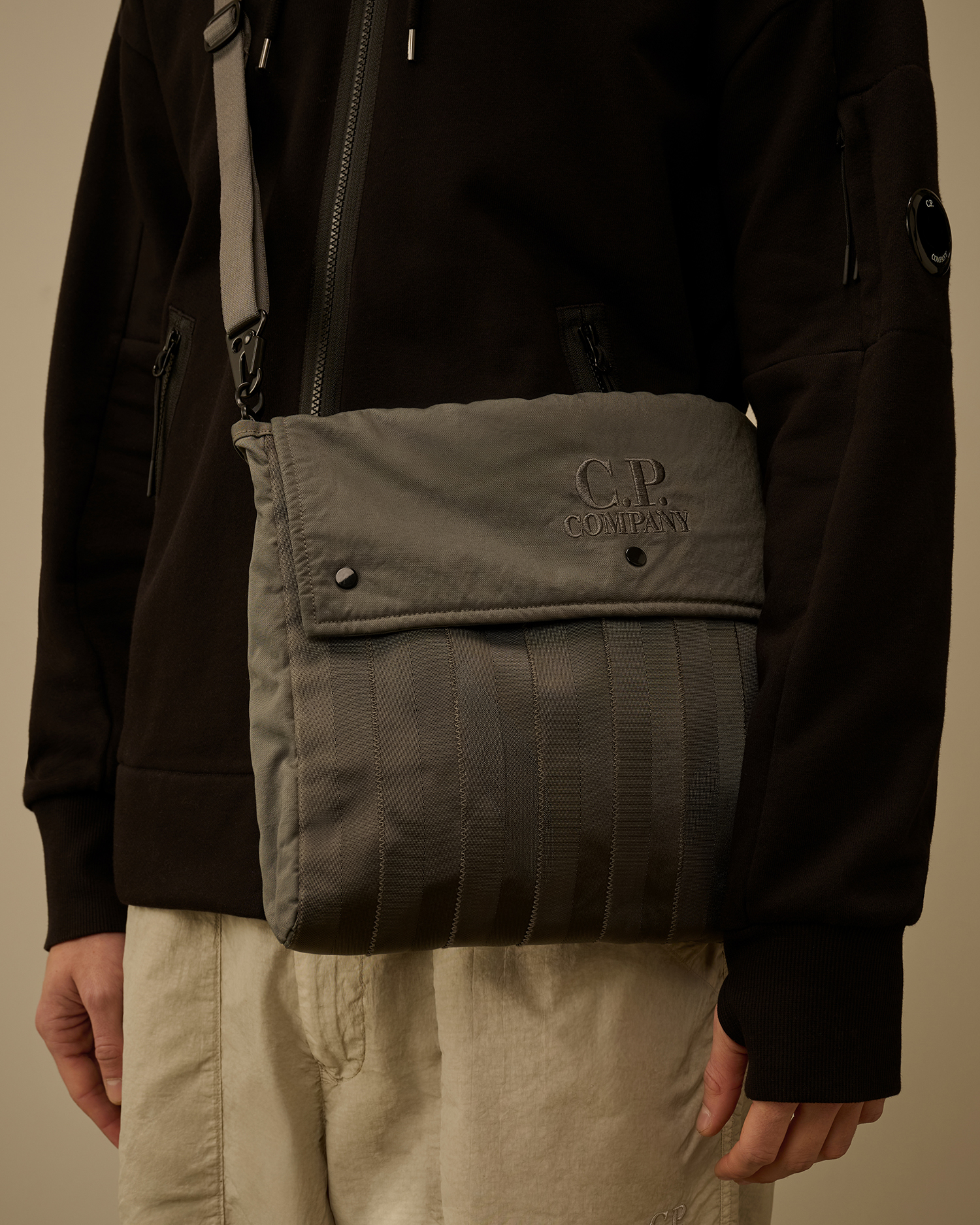 Grey Herringbone Shoulder Bag | CPC USCA Online Store